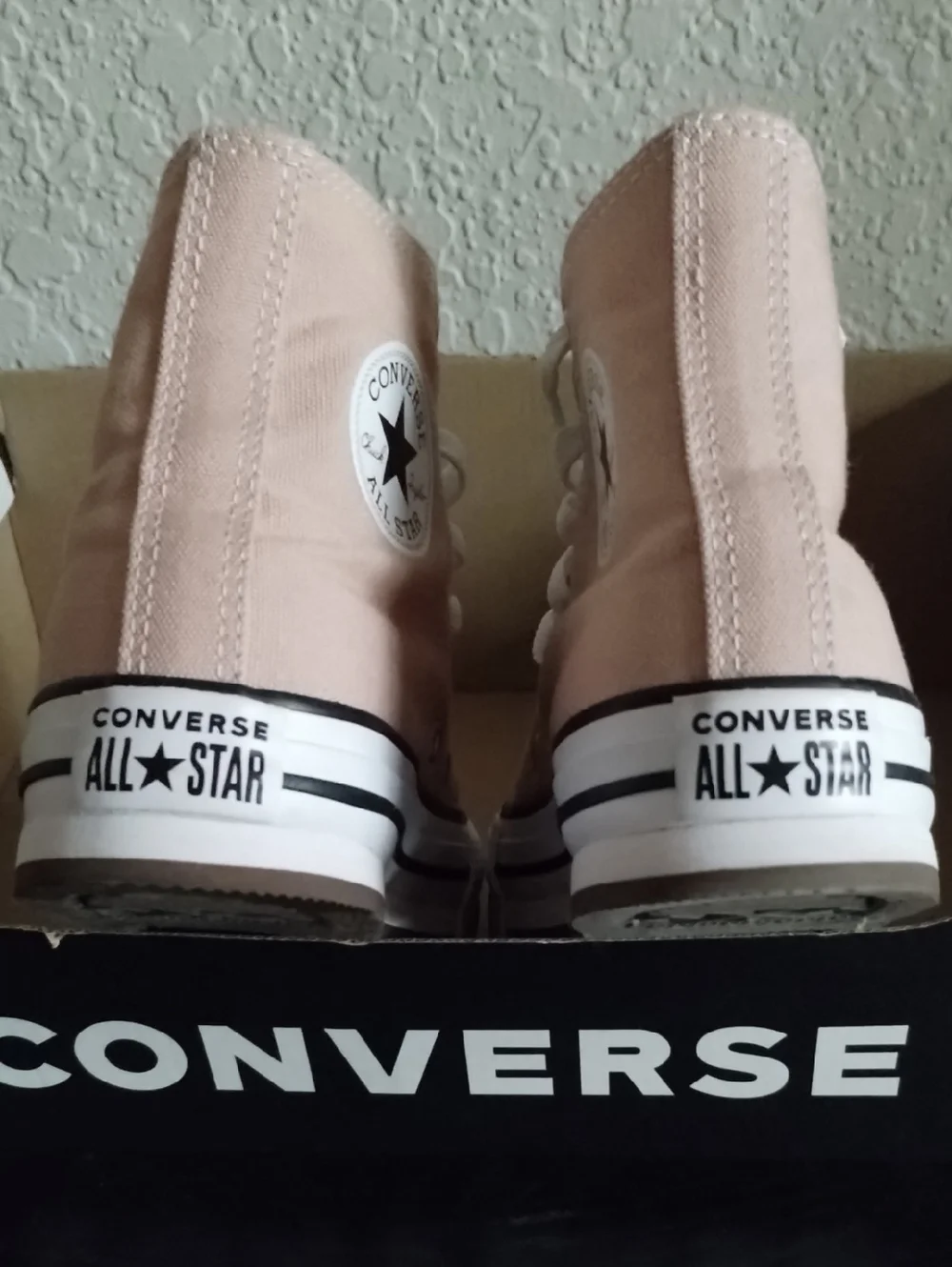 Converse Girls High Tops Sz 3 Euro 35 Thick Sole Platform Chuck Taylor All Stars